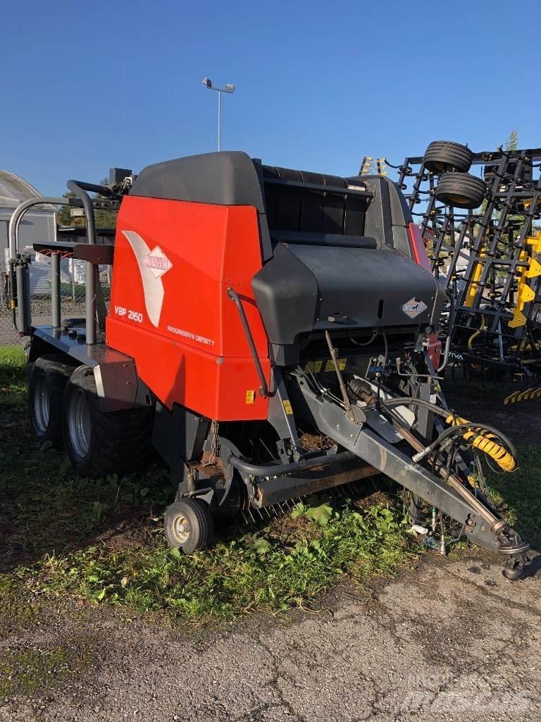 Kuhn 2160 VBP Presse à balle ronde