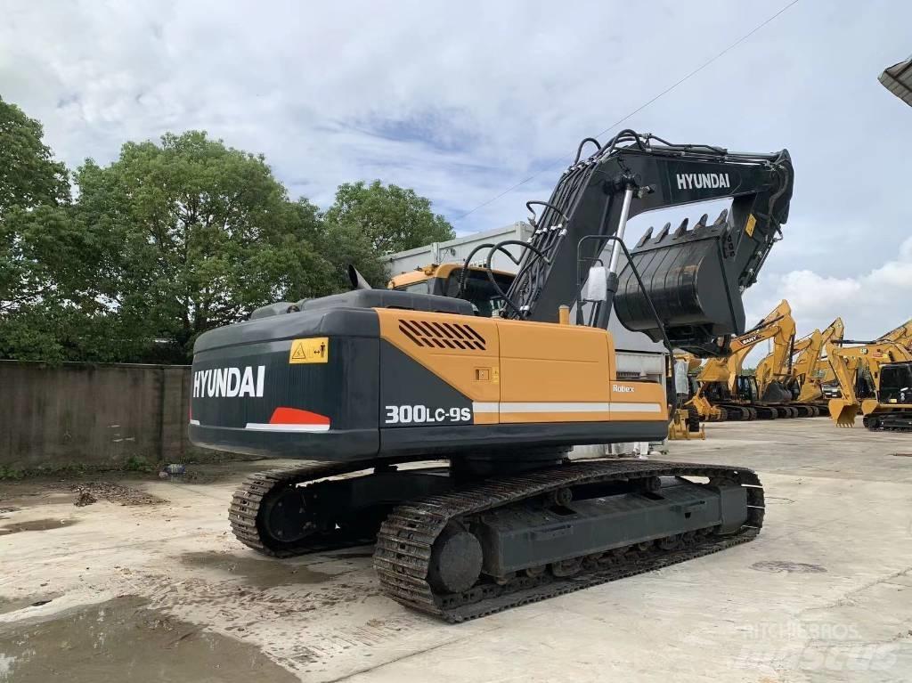 Hyundai R300LC-9S Pelle sur chenilles