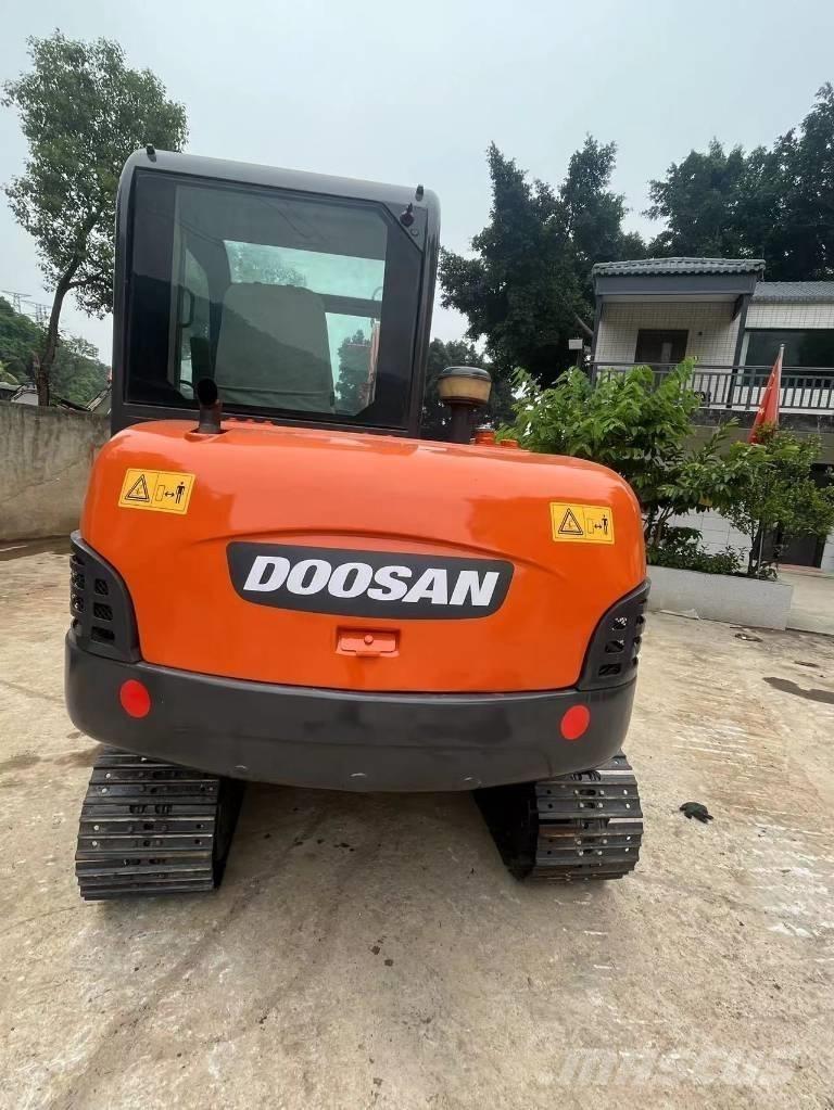 Doosan DH 60-7 Mini pelle < 7t