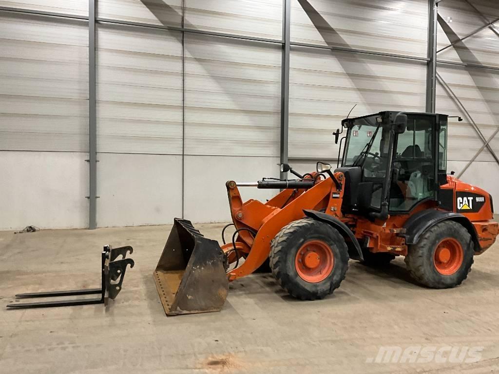 CAT 908 H Chargeuse sur pneus