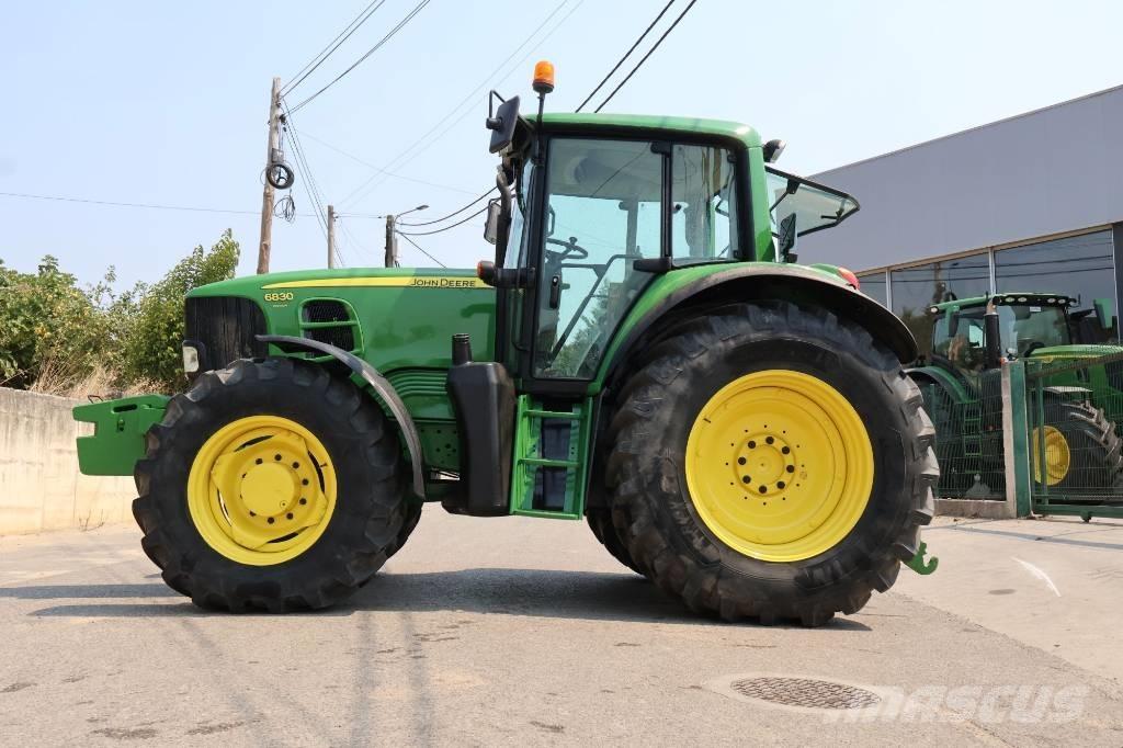 John Deere 6830 Tracteur