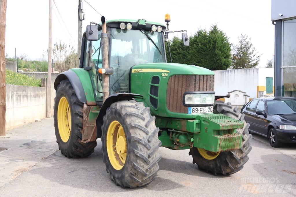 John Deere 6830 Tracteur