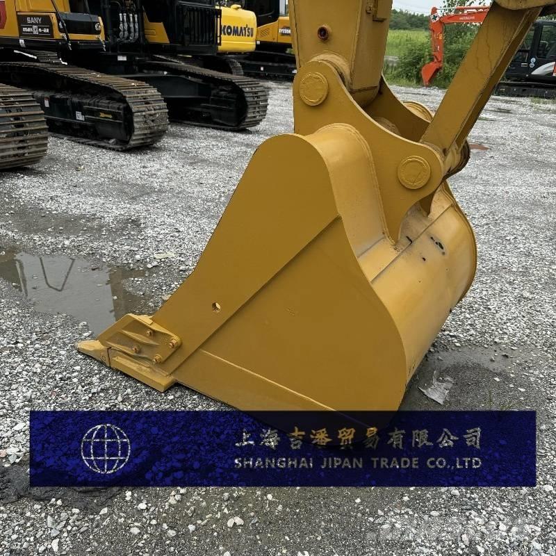 CAT 329 D Pelle sur chenilles