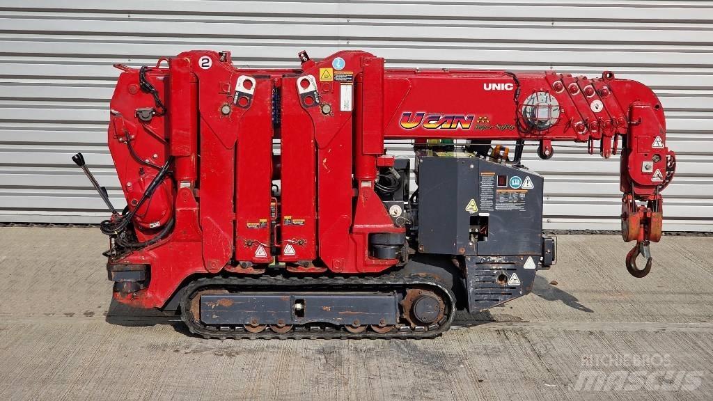 Unic URW-295 Mini grue
