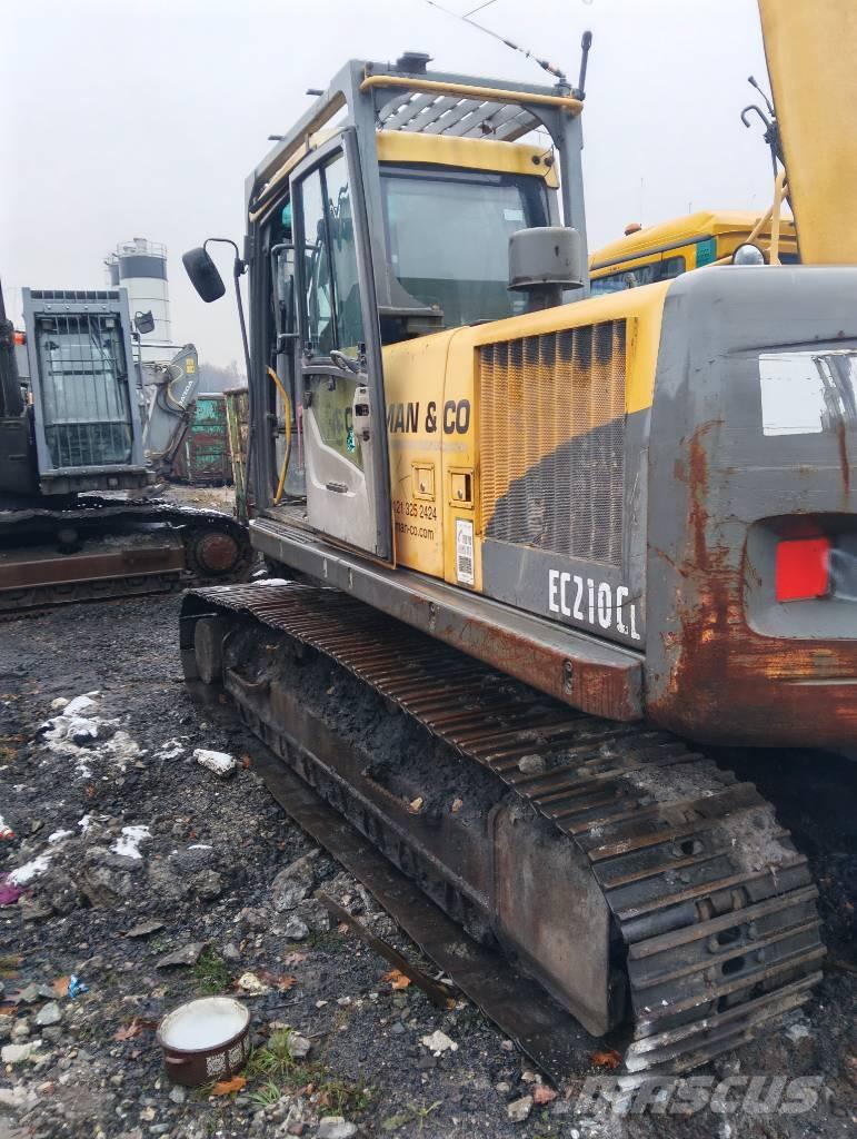 Volvo EC 210 C Pelle sur chenilles