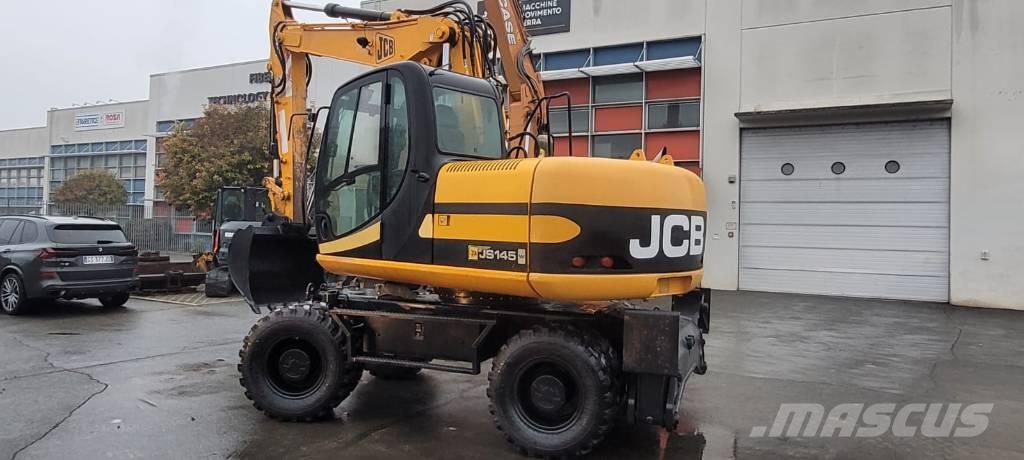 JCB JS 145 W Pelle sur pneus