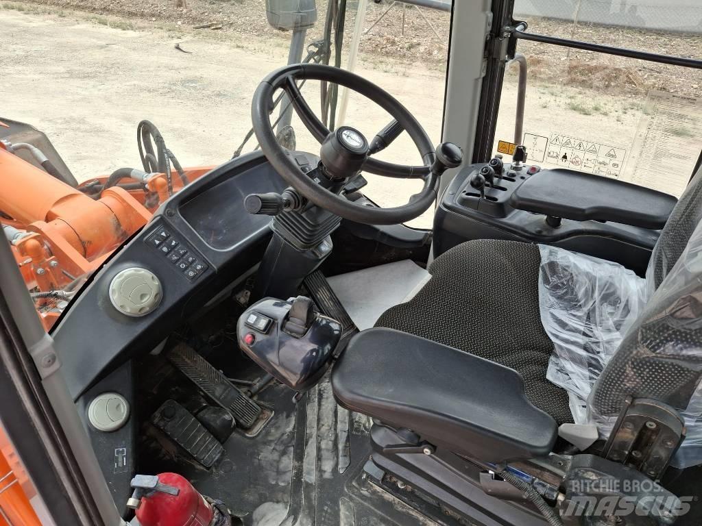 Doosan DL 300-5 Chargeuse sur pneus
