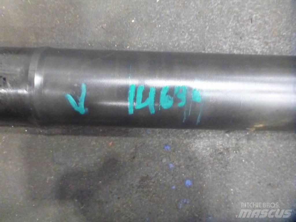  Drivaxel Volvo L180H Essieux