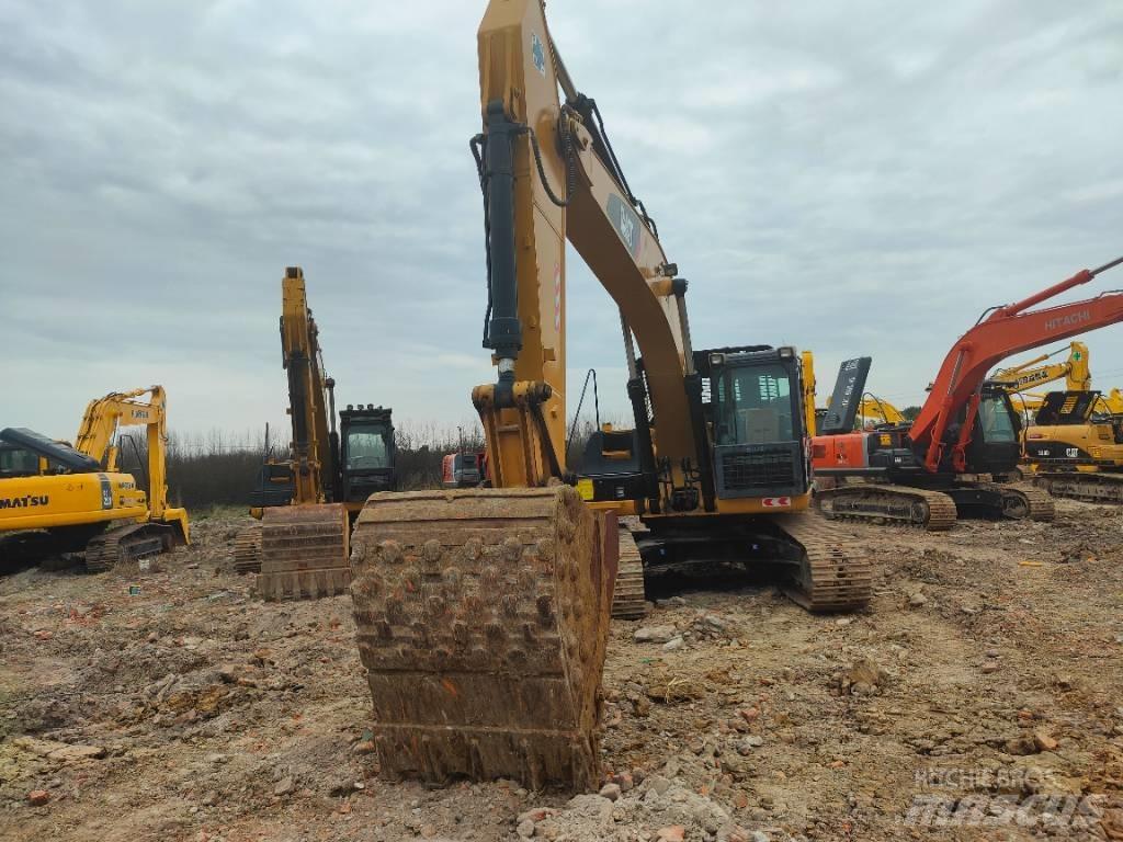CAT 326D Pelle sur chenilles