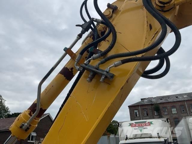 Komatsu PW110MR-11 Pelle sur pneus