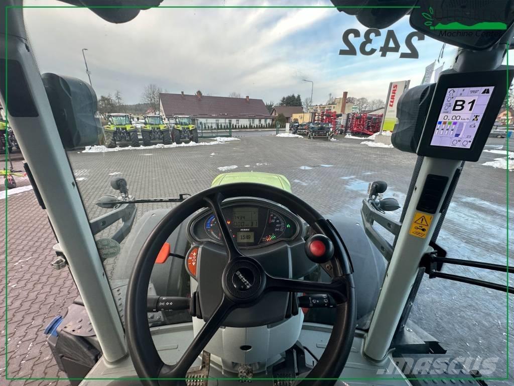CLAAS Axion 850 Tracteur