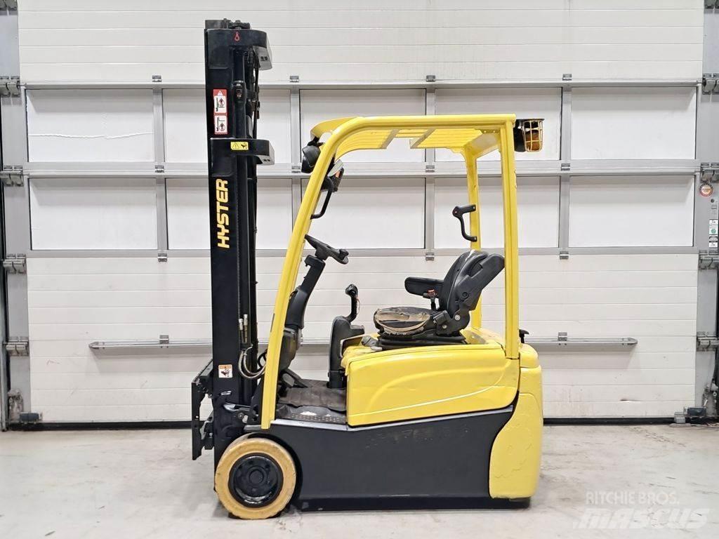 Hyster J2.0XNT-640 Chariots élévateurs électriques