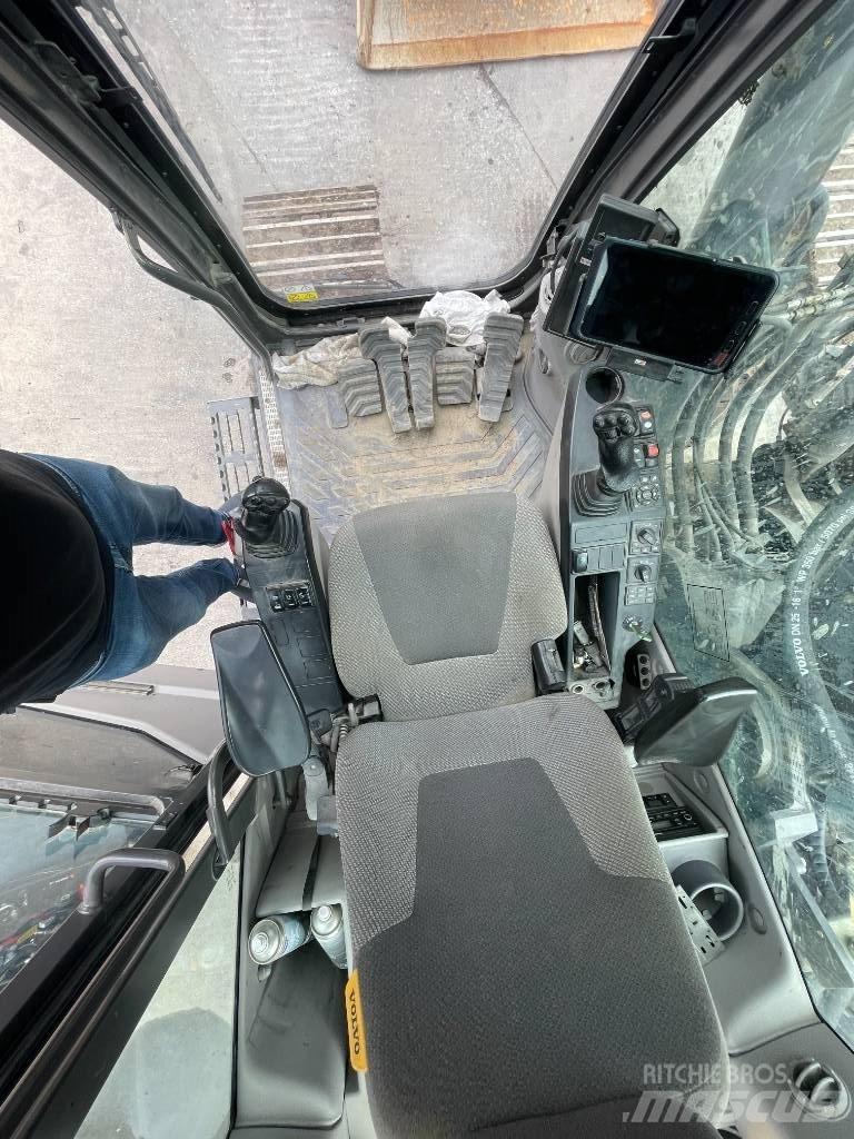 Volvo EC 300 EL Pelle sur chenilles