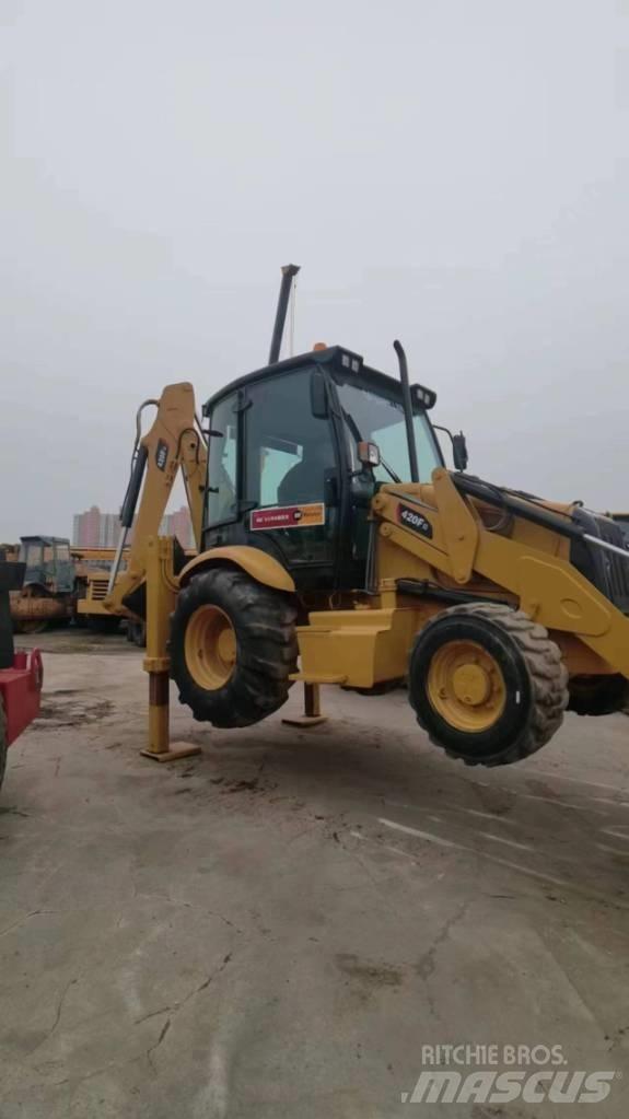 CAT 420 F Tractopelle