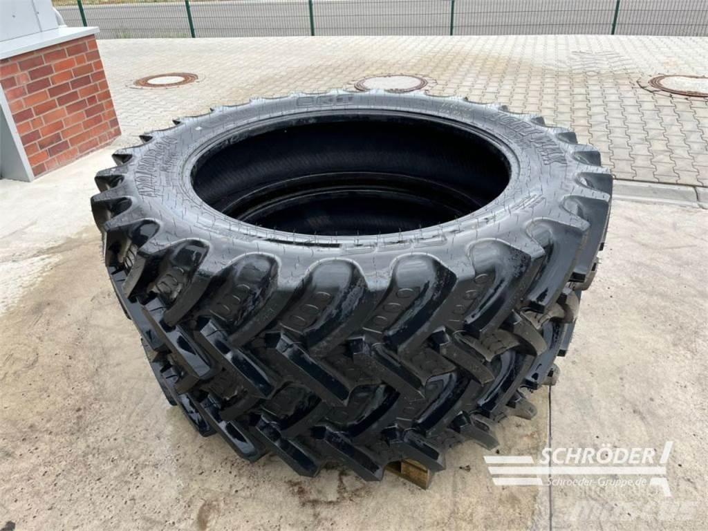 BKT 2X 420/80 R46 Pneus, roues et jantes