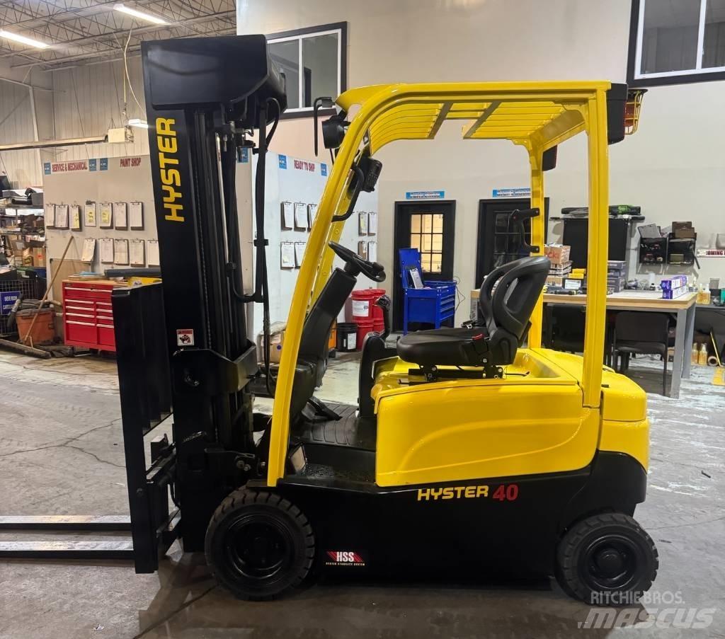 Hyster J40XN Chariots élévateurs électriques
