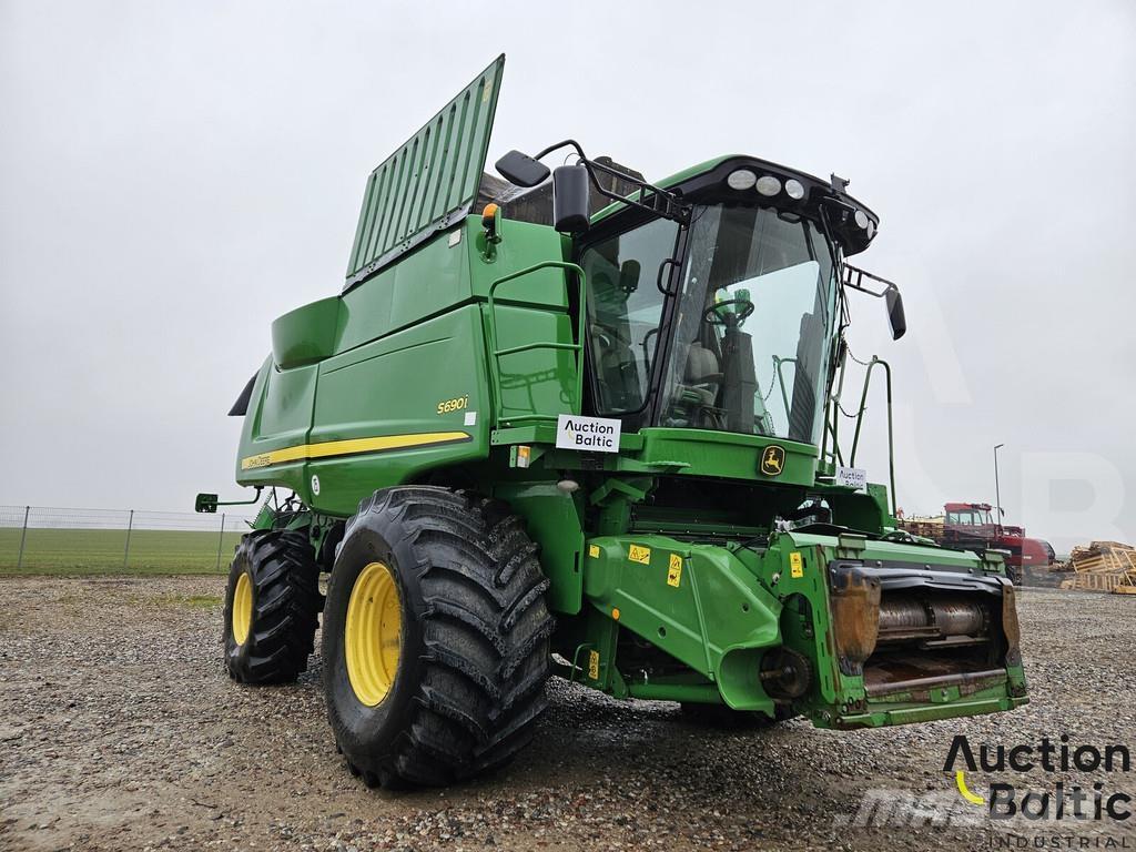 John Deere S 690 i Moissonneuse batteuse