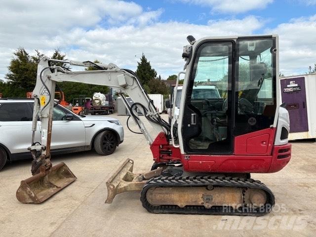 Takeuchi TB 230 Mini pelle < 7t