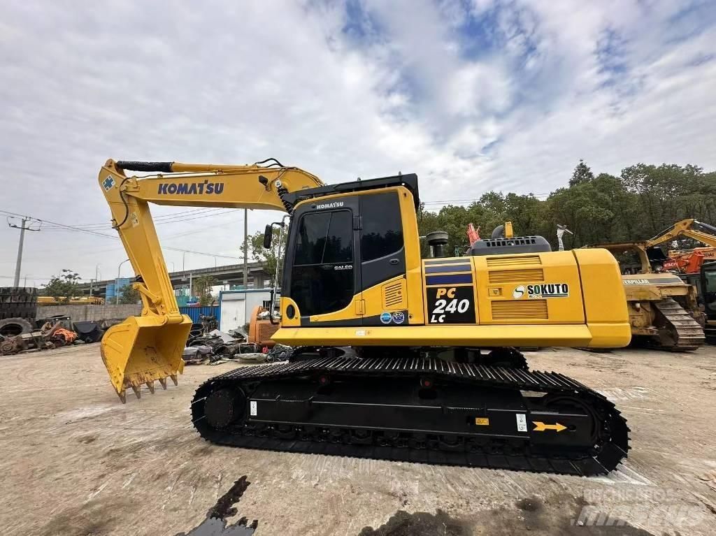 Komatsu PC 240 Pelle sur chenilles