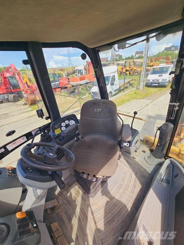 CAT 428 E Tractopelle