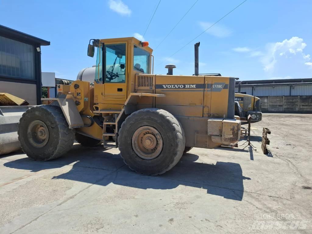 Volvo L 120 C Chargeuse sur pneus