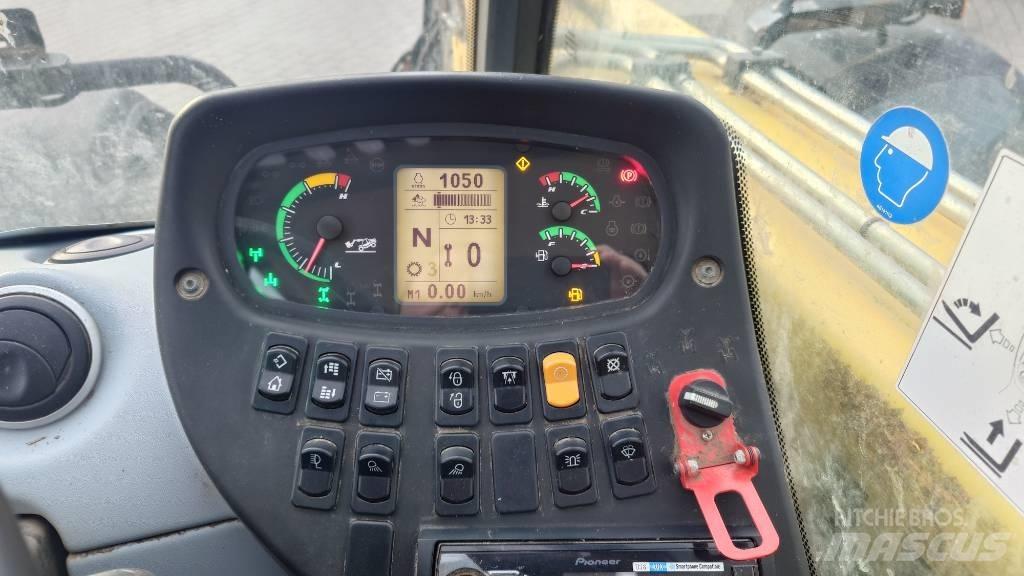 New Holland TH 7.42 Chariot télescopique