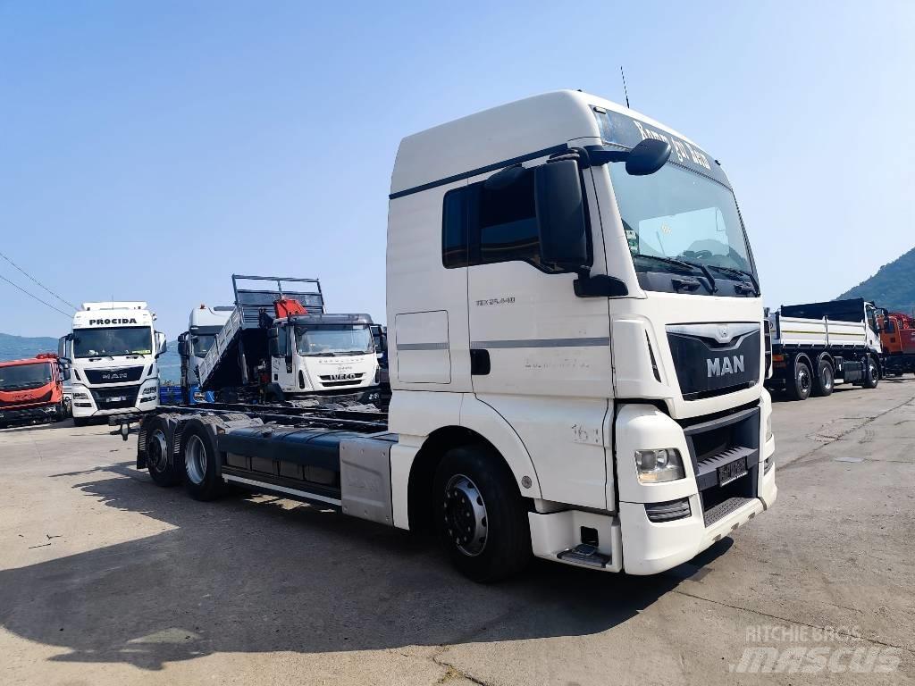 MAN TGX 26.440 Camion treuil