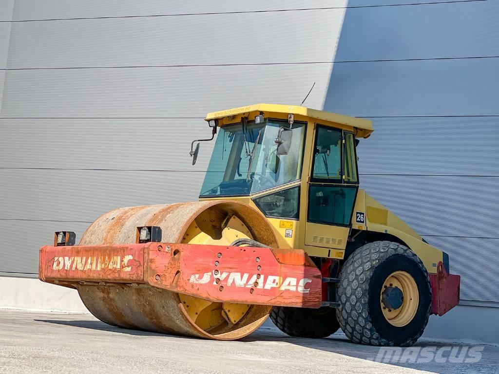 Dynapac CA302D Rouleaux monocylindre