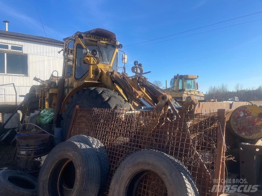 CAT 988 Chargeuse sur pneus
