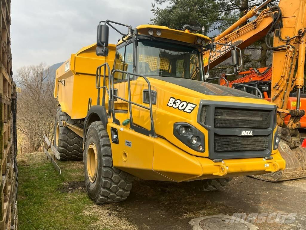 Bell B30E 4x4 Tombereau articulé
