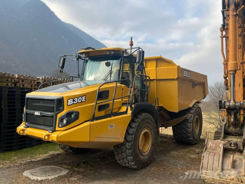 Bell B30E 4x4 Tombereau articulé