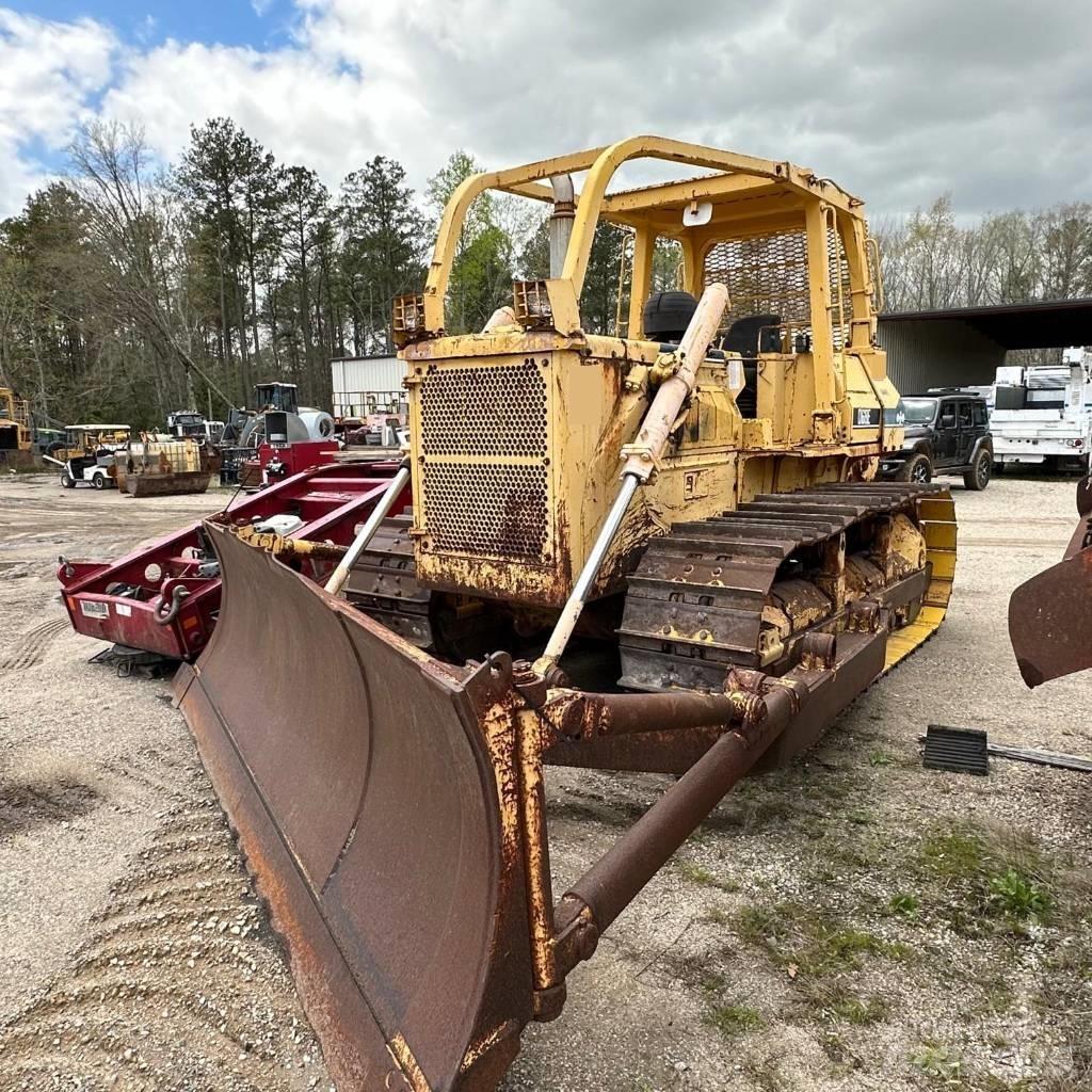 Komatsu D 68 E-1 Bouteurs sur chenilles