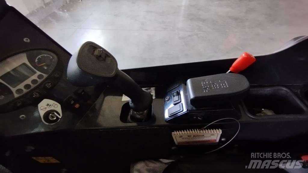 Bobcat L 23 Mini chargeuse