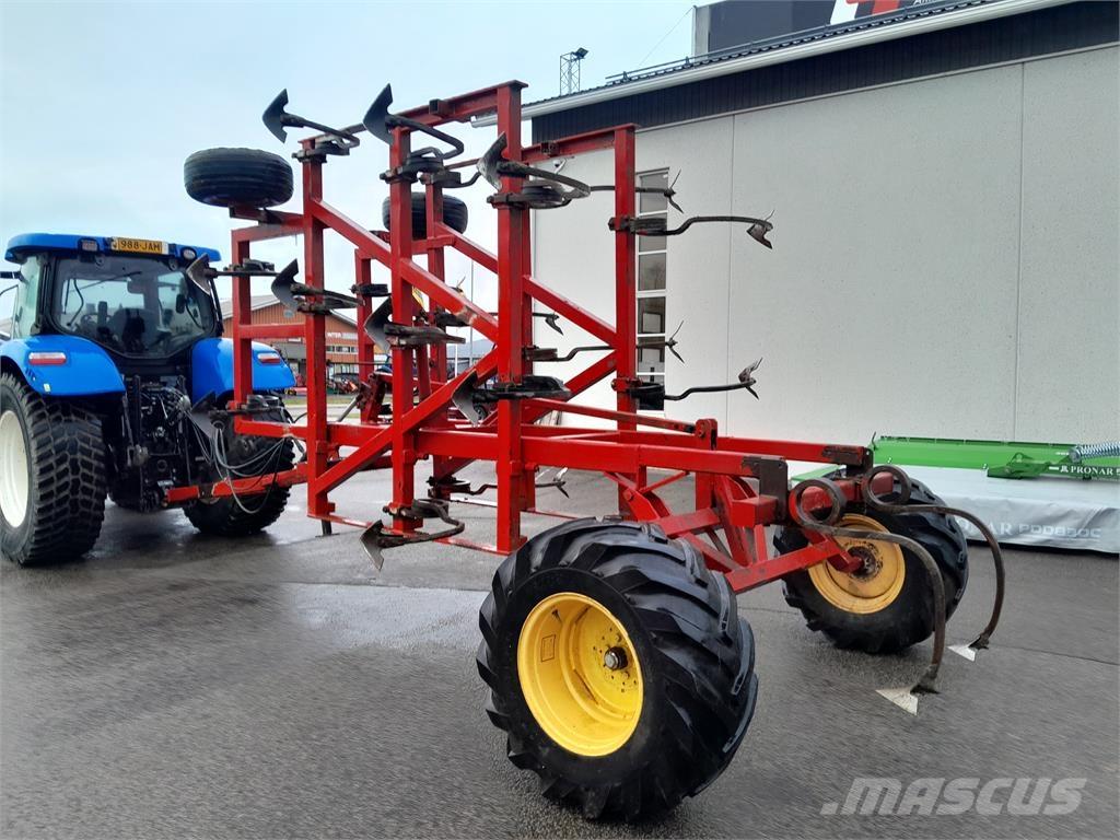 Väderstad Cultus 500 Déchaumeur, cultivateur