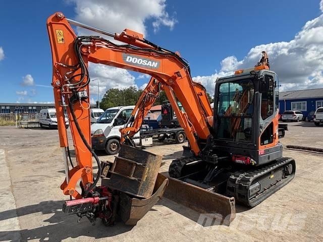 Doosan DX 62 R-3 Mini pelle < 7t
