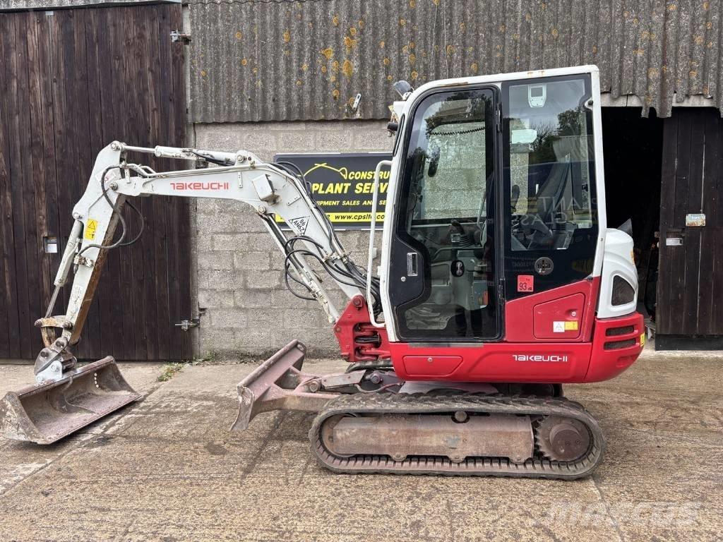 Takeuchi TB 230 Mini pelle < 7t