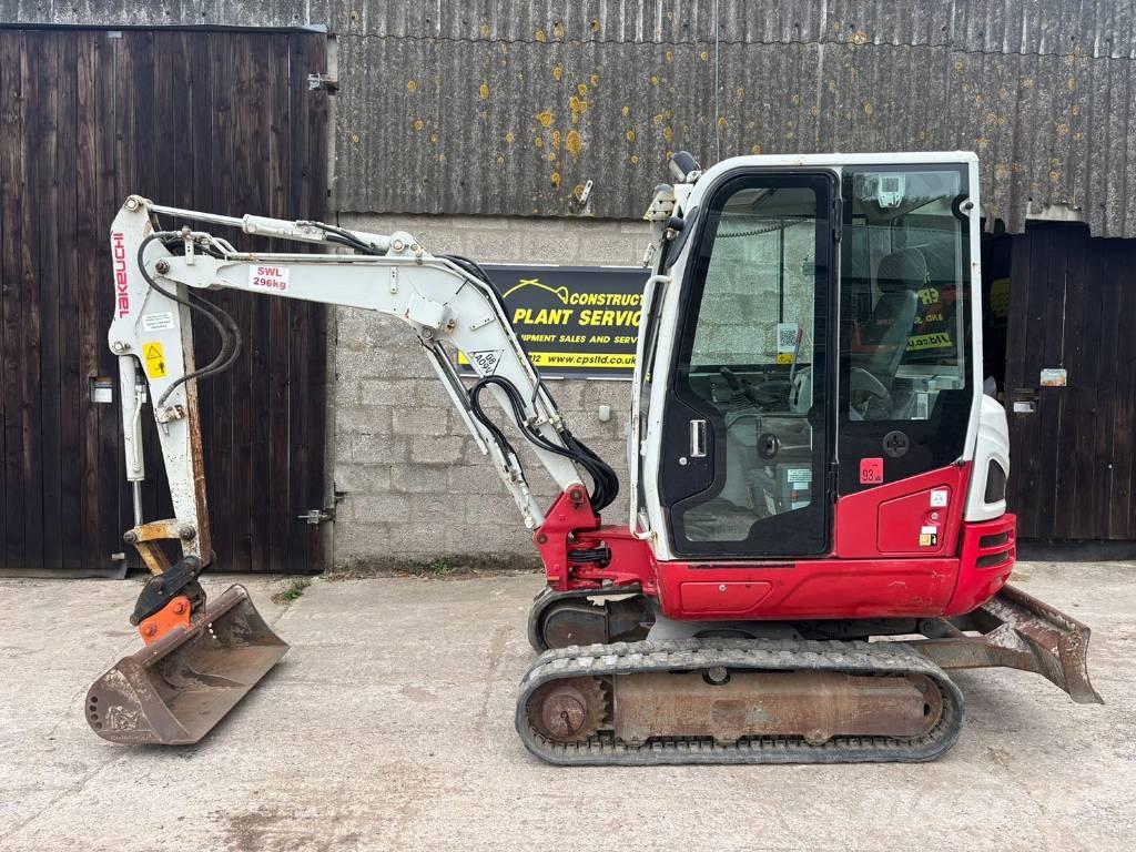 Takeuchi TB 230 Mini pelle < 7t