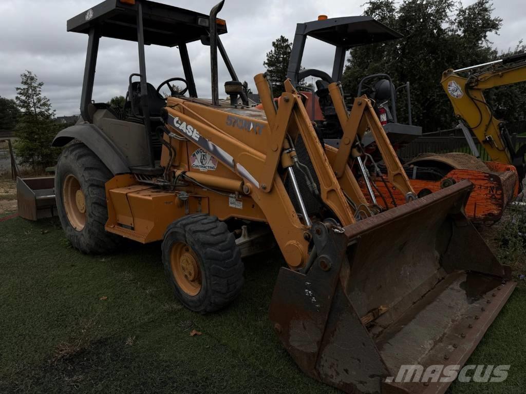 CASE 570 M XT Chargeuse sur pneus