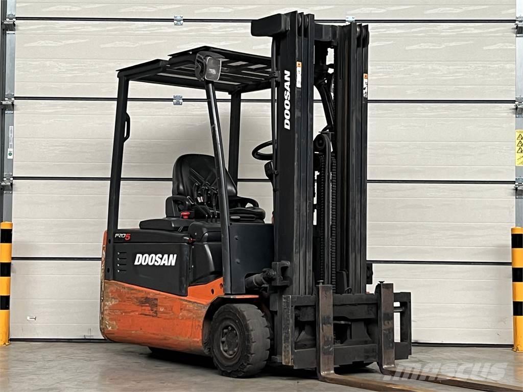 Doosan B18T-5 Chariots élévateurs électriques