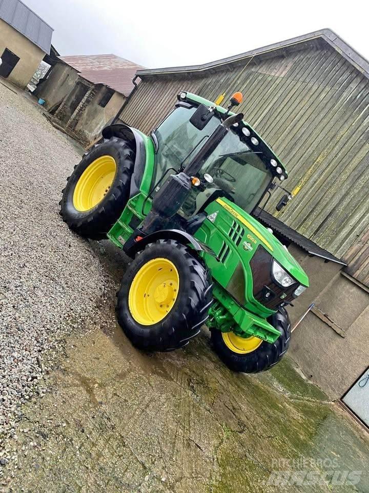 John Deere 6120 R Tracteur