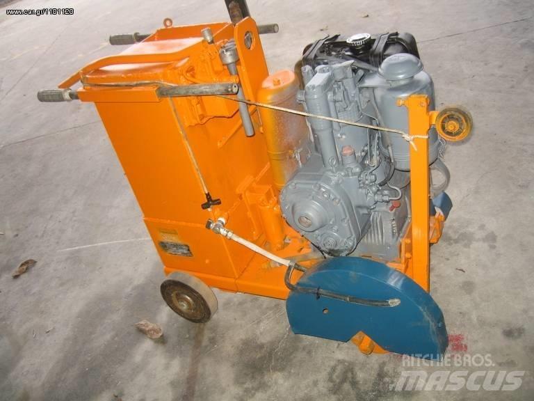 Bomag ΑΣΦΑΛΤΟΚΟΠΤΕΣ Accessoires pour matériels travaux routiers