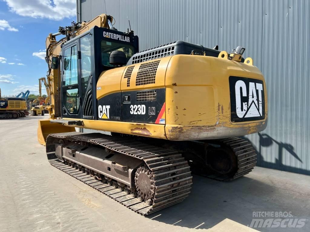 CAT 323D LN VA Pelle sur chenilles