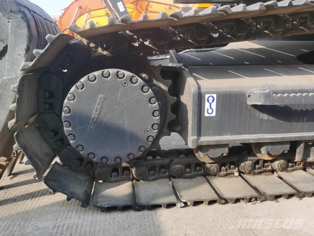 Volvo EC 250 D L Pelle sur chenilles