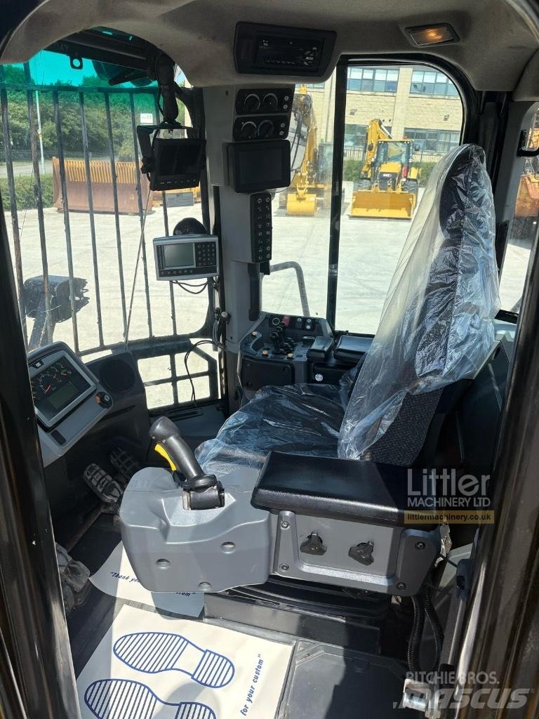 CAT 966 M Chargeuse sur pneus