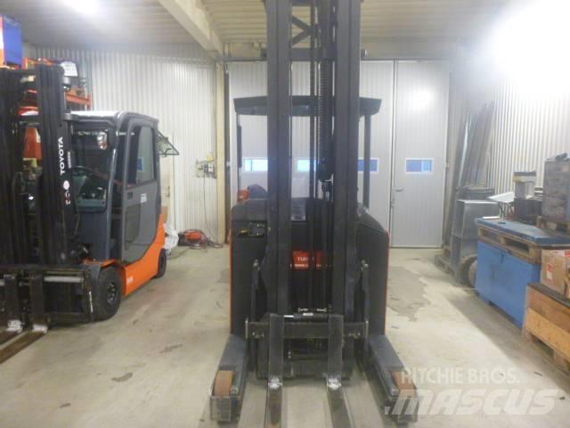 Toyota BT RR B2 Chariot à mât rétractable