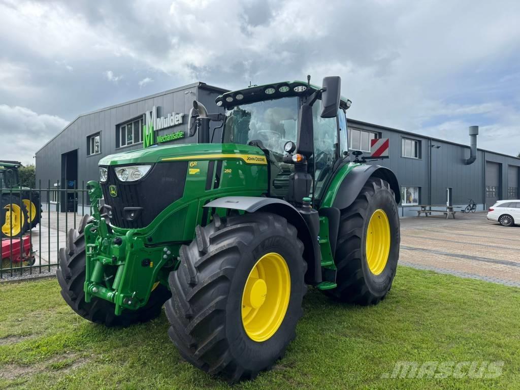 John Deere 6R 250 Tracteur