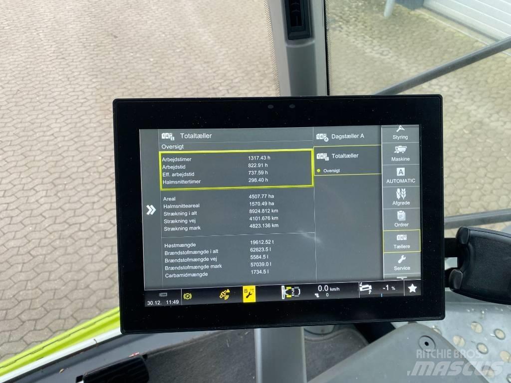 CLAAS Lexion 8800 TT Moissonneuse batteuse
