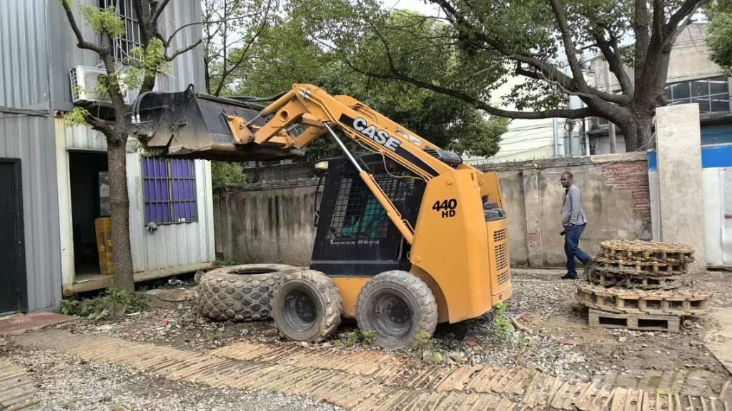 CASE 440 Chargeuse compacte