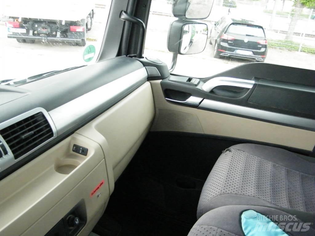 MAN TGM 18.320 Camion ampliroll