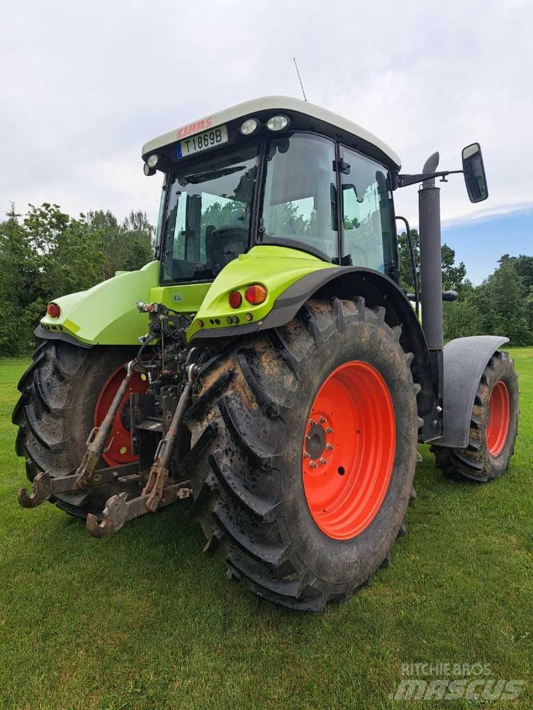 CLAAS Arion 640 Tracteur